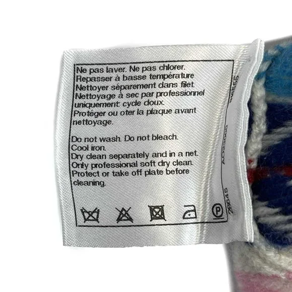 CHANEL - Paris-Salzburg Multicolor Cashmere Jumper - CC Buttons - 34 / US 2 - Picture 9 of 14